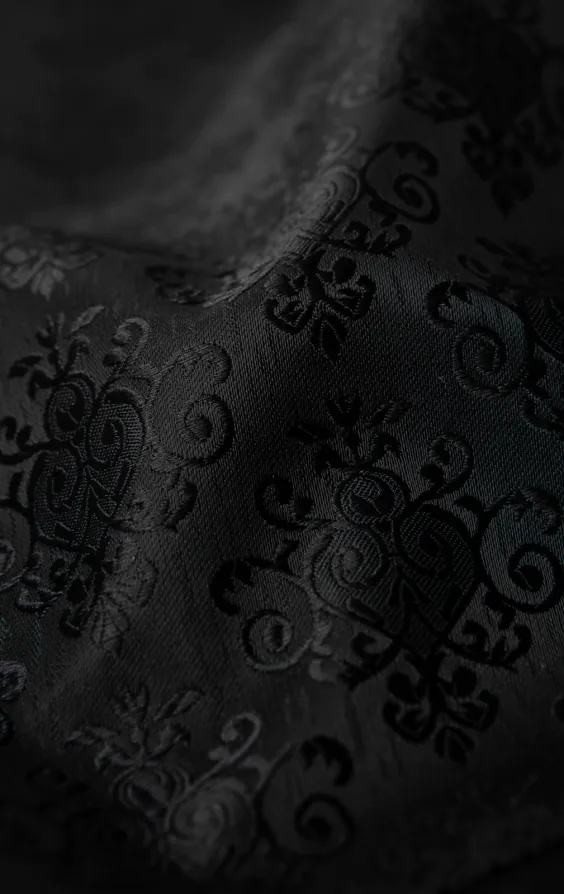 Schwarzes Einstecktuch mit Renaissance Muster - photo 1 Schwarzes Einstecktuch mit Renaissance Muster - photo 1