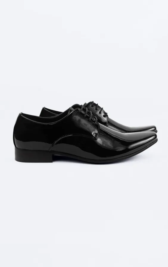 Moderne Schwarze Lackschuhe Moderne Schwarze Lackschuhe