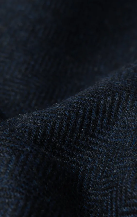 Marineblau Tweed Weste mit Fischgrätmuster mit aufgesetzten Taschen - photo 4 Marineblau Tweed Weste mit Fischgrätmuster mit aufgesetzten Taschen - photo 4