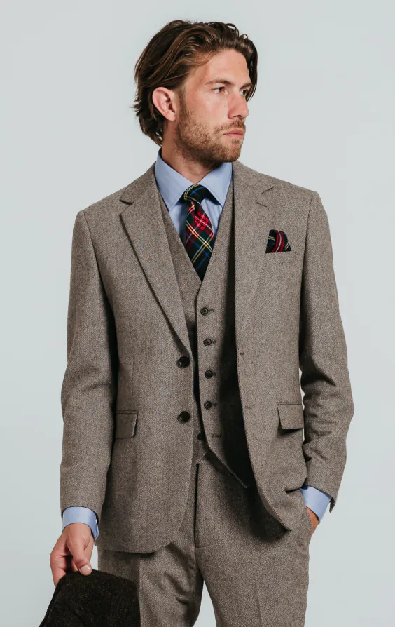 Braun Fischgrätenmuster Tweed 3-Teilig Anzug Braun Fischgrätenmuster Tweed 3-Teilig Anzug