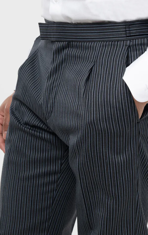 Cut-Hose, schwarz-grau gestreift - photo 1