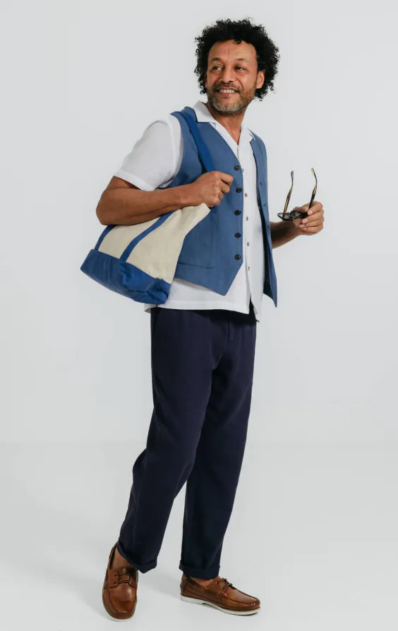 Blaue Leinenweste mit Fischgrätenmuster - photo 1