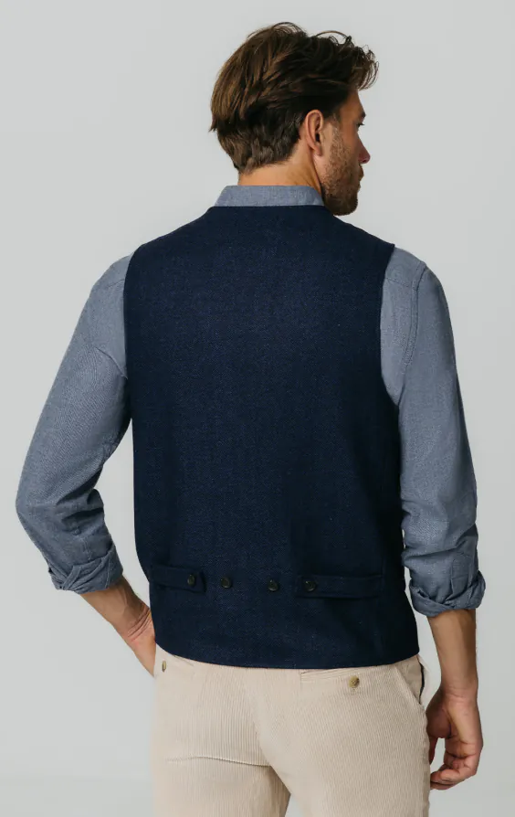 Marineblau Tweed Weste mit Fischgrätmuster mit aufgesetzten Taschen - photo 3 Marineblau Tweed Weste mit Fischgrätmuster mit aufgesetzten Taschen - photo 3