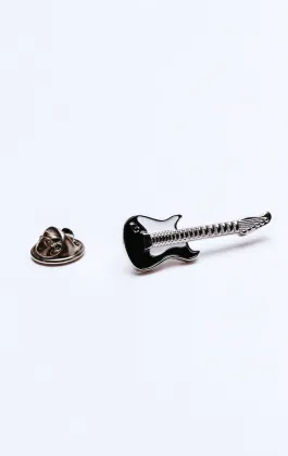 Schwarz-weißes Gitarren-Ansteckabzeichen