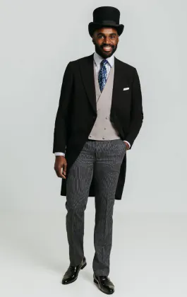 Cut-Anzug, Schwarz, Slim-Fit