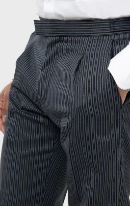 Cut-Hose, schwarz-grau gestreift